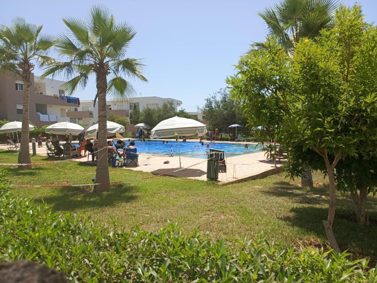 Bel Au Pied De La ,lunja Imi Ouaddar Agadir